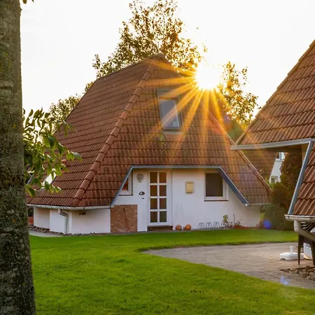Cuxlandhotel Doppelzimmer 119 * Dorumer Neufeld